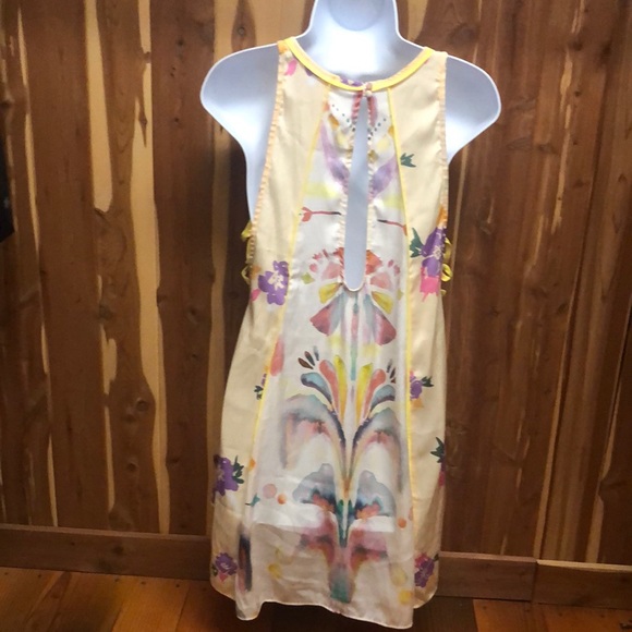 Sundress - Picture 2 of 5